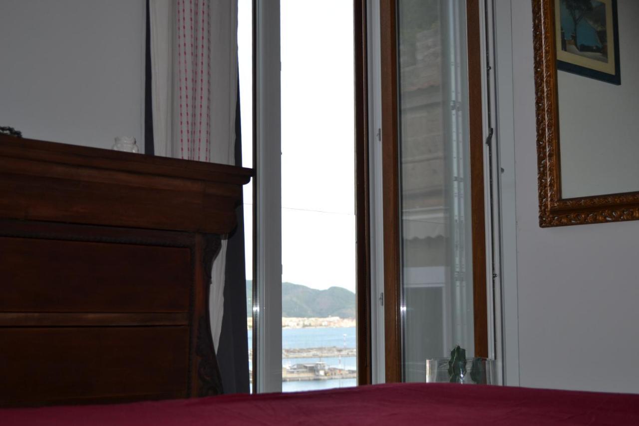 B&B Charming House Salerno Ngoại thất bức ảnh