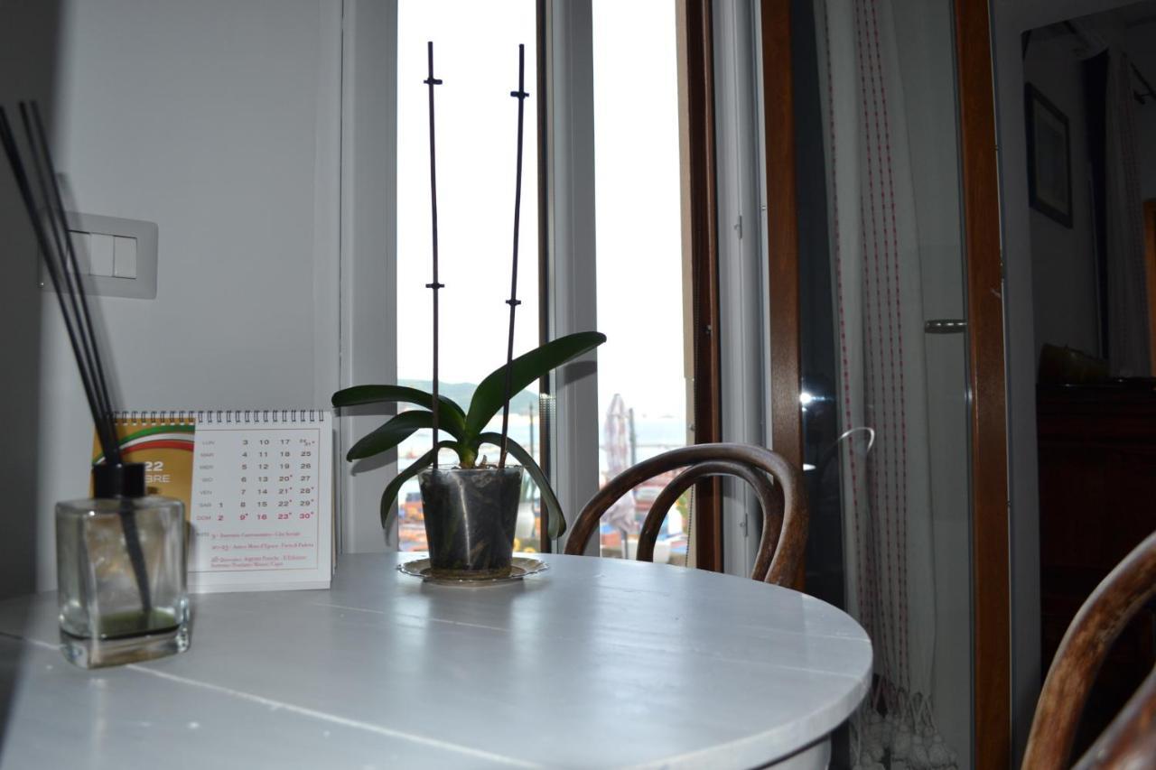 B&B Charming House Salerno Ngoại thất bức ảnh
