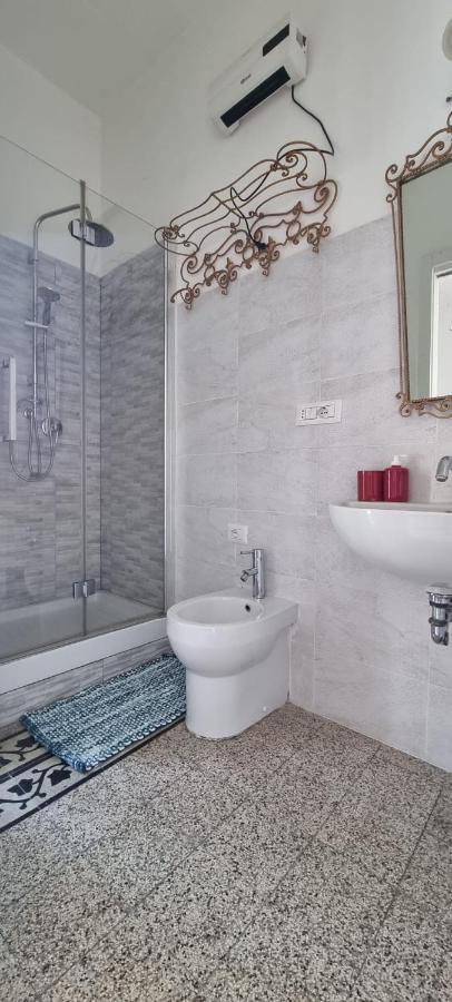 B&B Charming House Salerno Ngoại thất bức ảnh
