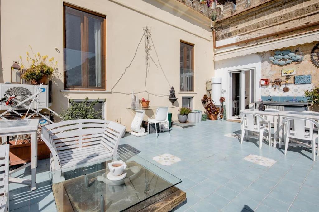 B&B Charming House Salerno Ngoại thất bức ảnh